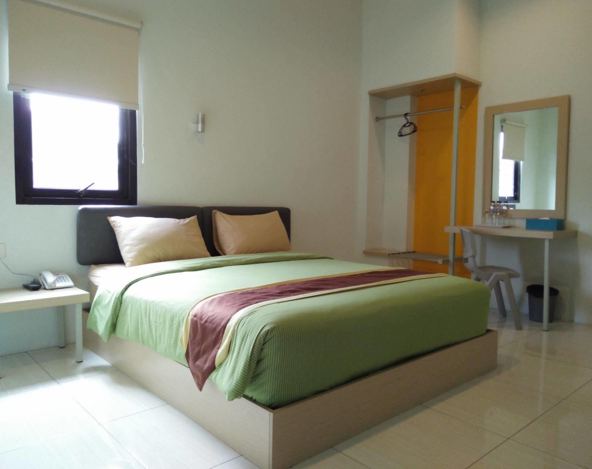 Sentra Inn Бандунг Екстериор снимка